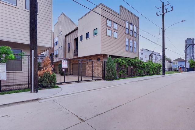 1420 Wilson Street, Houston, TX 77019