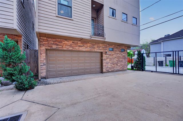 1420 Wilson Street, Houston, TX 77019