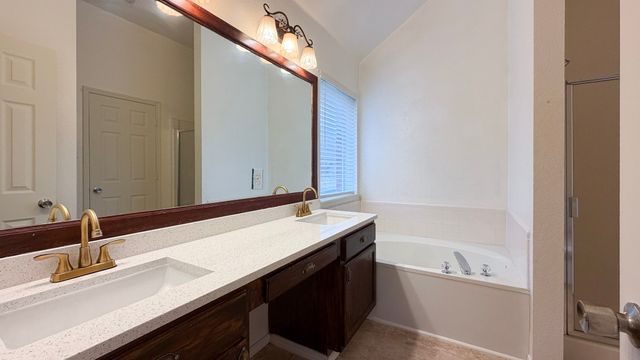 1213 Maple Terrace Drive, Mansfield, TX 76063