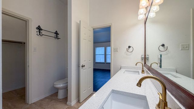 1213 Maple Terrace Drive, Mansfield, TX 76063