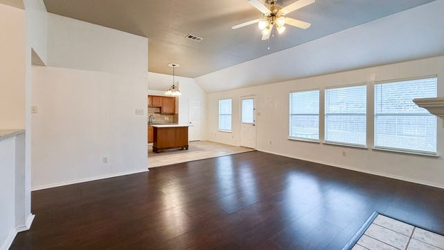 1213 Maple Terrace Drive, Mansfield, TX 76063