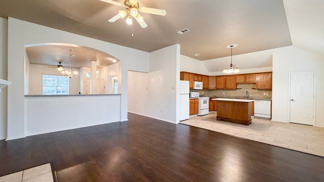 1213 Maple Terrace Drive, Mansfield, TX 76063