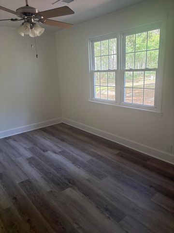 516 Dodge Lane, Pinopolis, SC 29469