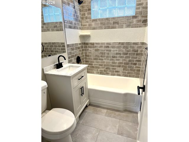 4445 Ne 36TH Ave, Portland, OR 97211