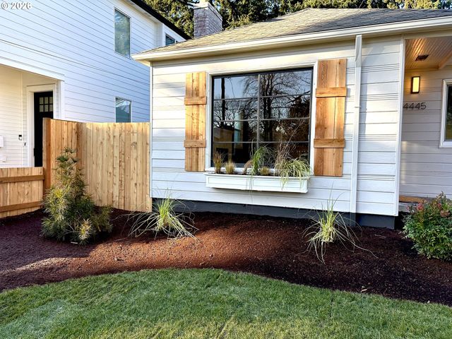 4445 Ne 36TH Ave, Portland, OR 97211