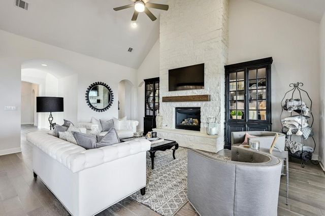 17316 Avion DR, Dripping Springs, TX 78620