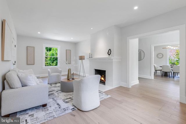 6818 CONNECTICUT AVE, Chevy Chase, MD 20815