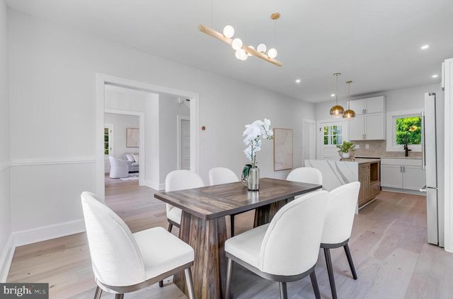 6818 CONNECTICUT AVE, Chevy Chase, MD 20815