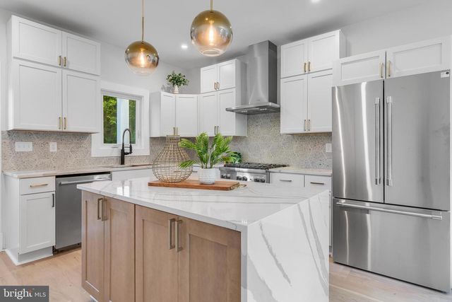 6818 CONNECTICUT AVE, Chevy Chase, MD 20815