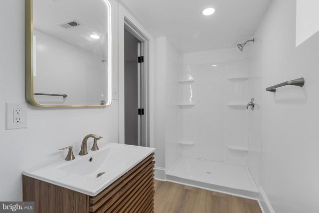 6818 CONNECTICUT AVE, Chevy Chase, MD 20815