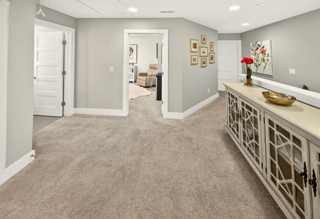 1631 Drakes Creek Rd, Hendersonville, TN 37075