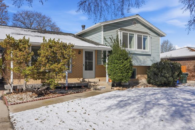 4248 S KING ARTHUR DR, West Valley City, UT 84119