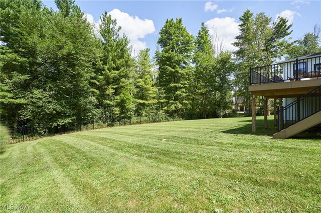 7754 Bainbridge Road, Chagrin Falls, OH 44023