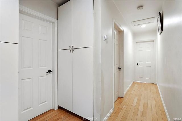 7060 Morse Avenue, North Hollywood, CA 91605