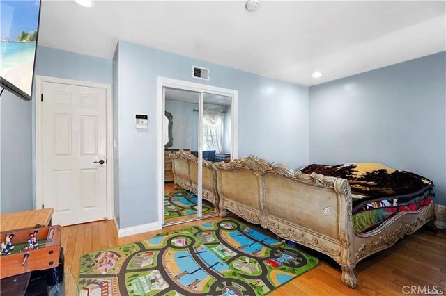 7060 Morse Avenue, North Hollywood, CA 91605