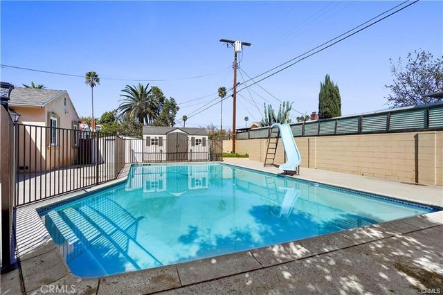 7060 Morse Avenue, North Hollywood, CA 91605