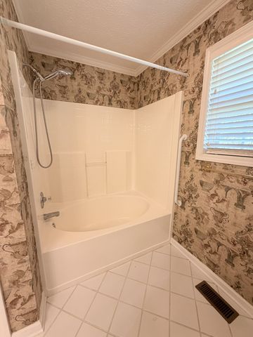332 Hazeltine Dr, Gallatin, TN 37066