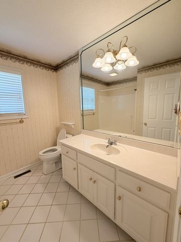 332 Hazeltine Dr, Gallatin, TN 37066