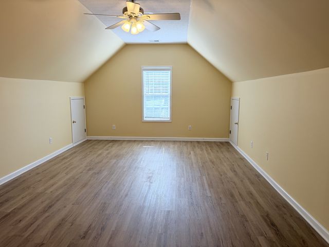 332 Hazeltine Dr, Gallatin, TN 37066
