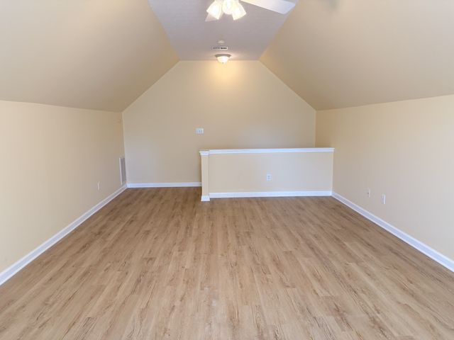 332 Hazeltine Dr, Gallatin, TN 37066