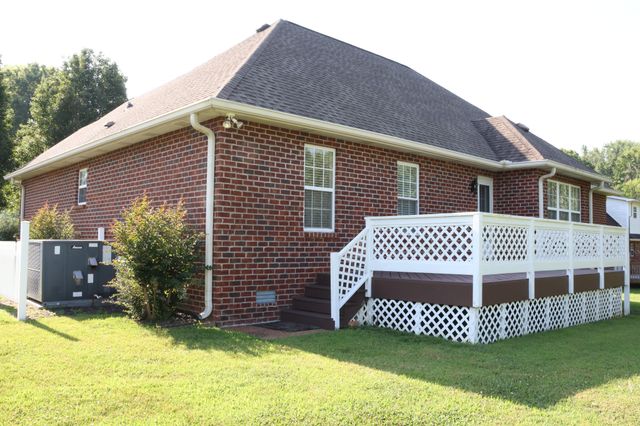 332 Hazeltine Dr, Gallatin, TN 37066
