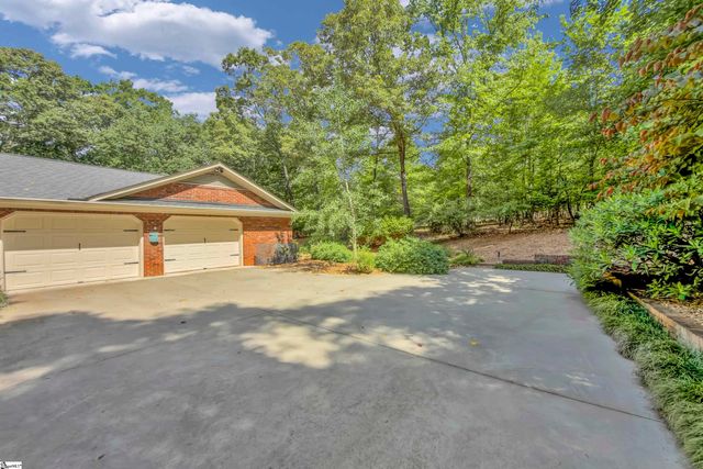 28 Rocky Creek Lane, Greenville, SC 29615
