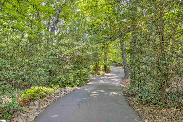 28 Rocky Creek Lane, Greenville, SC 29615