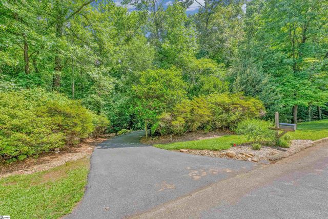 28 Rocky Creek Lane, Greenville, SC 29615