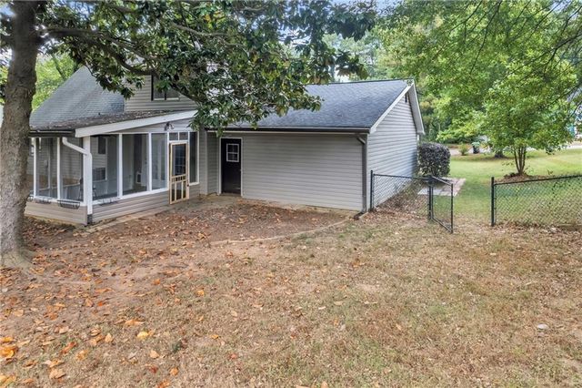 3040 Clearbrook Drive, Marietta, GA 30068