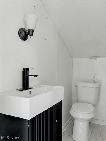 19392 Renwood Avenue, Euclid, OH 44119