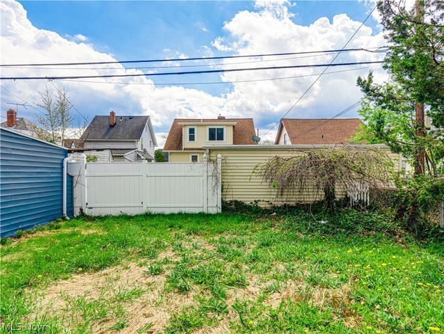 19392 Renwood Avenue, Euclid, OH 44119