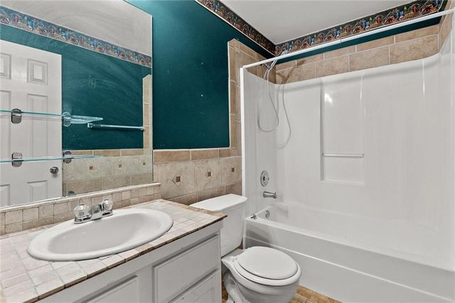 63 Gold Creek Dr, Tallapoosa, GA 30179