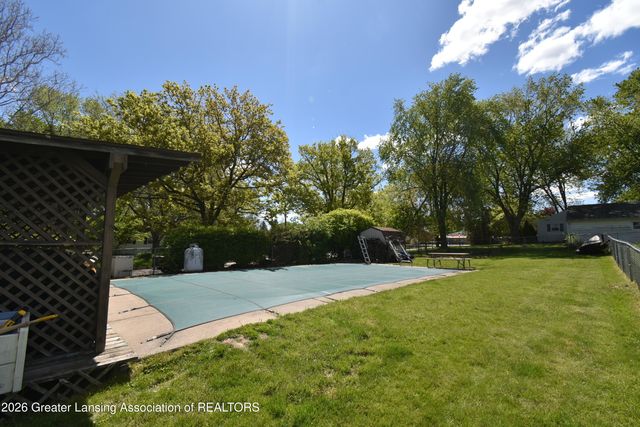 424 E Columbia Street, Mason, MI 48854