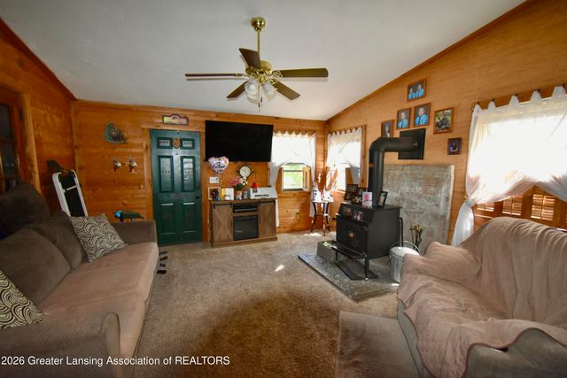 424 E Columbia Street, Mason, MI 48854