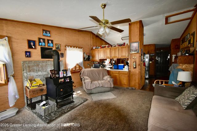 424 E Columbia Street, Mason, MI 48854