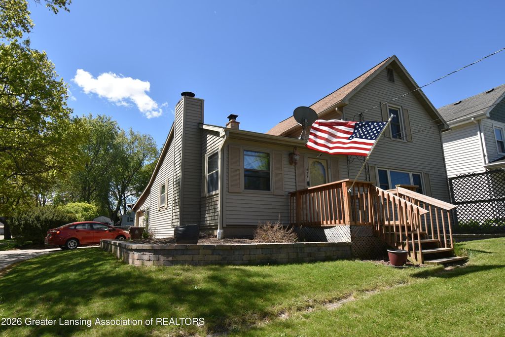 424 E Columbia Street, Mason, MI 48854