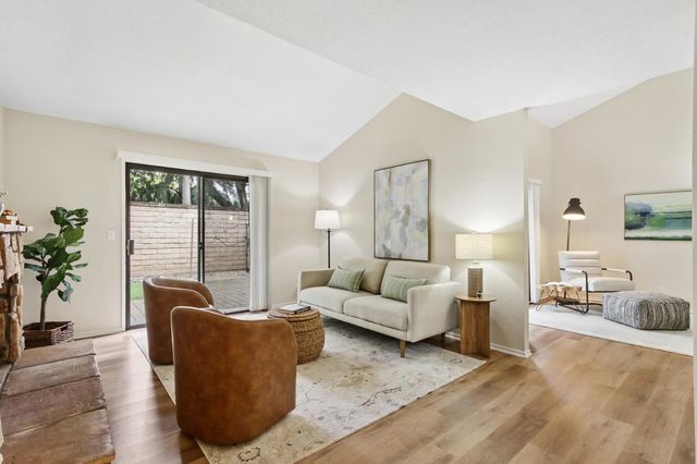 2038 Renoir Ave, Davis, CA 95618