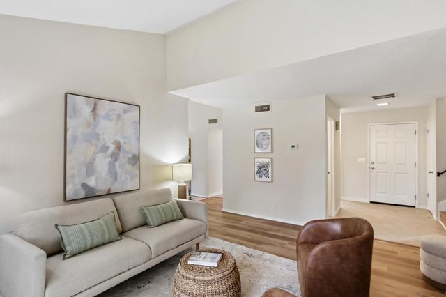 2038 Renoir Ave, Davis, CA 95618