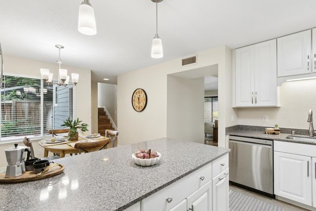 2038 Renoir Ave, Davis, CA 95618