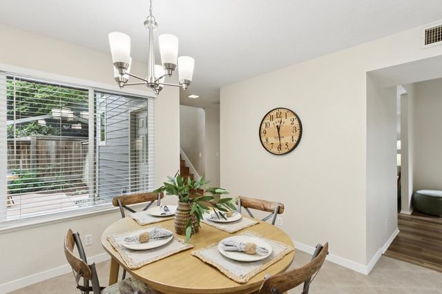 2038 Renoir Ave, Davis, CA 95618