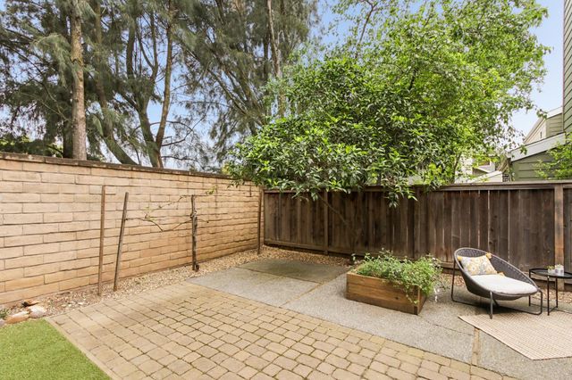 2038 Renoir Ave, Davis, CA 95618