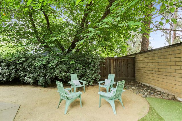 2038 Renoir Ave, Davis, CA 95618