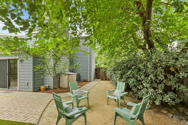 2038 Renoir Ave, Davis, CA 95618