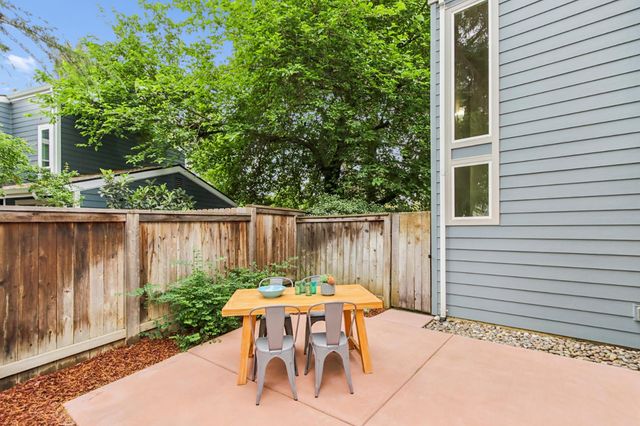 2038 Renoir Ave, Davis, CA 95618