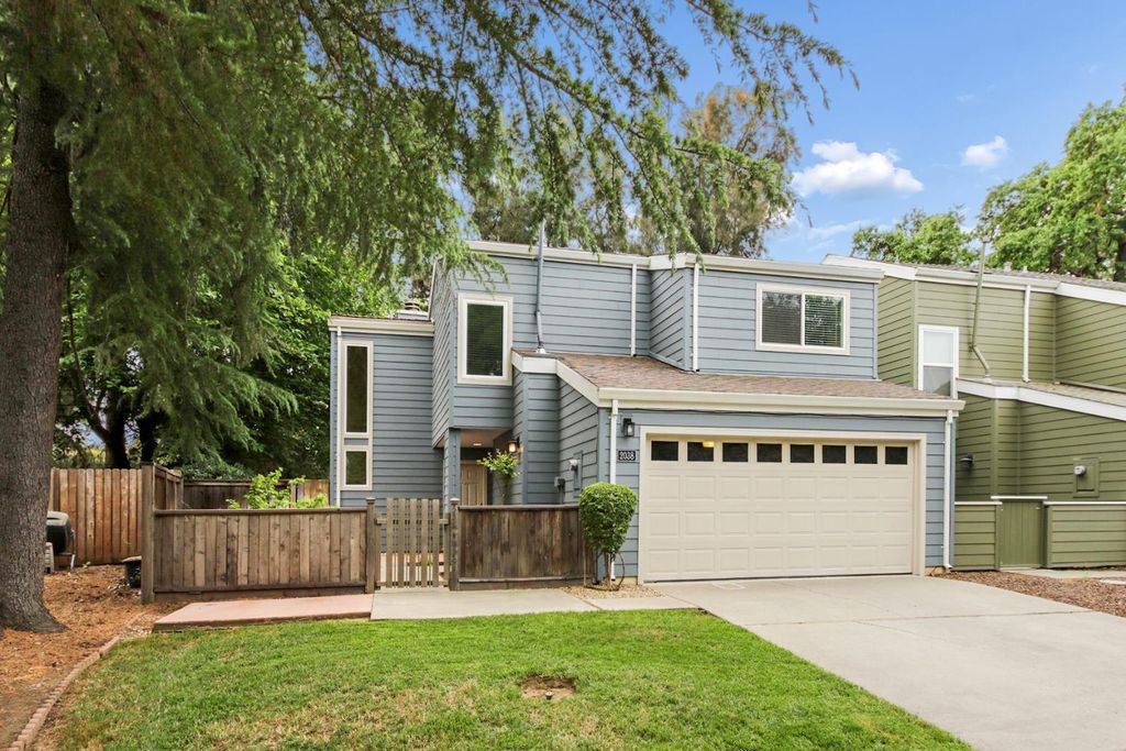 2038 Renoir Ave, Davis, CA 95618