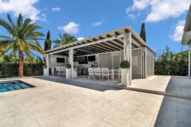 21301 SW 132nd Ct, Miami, FL 33177