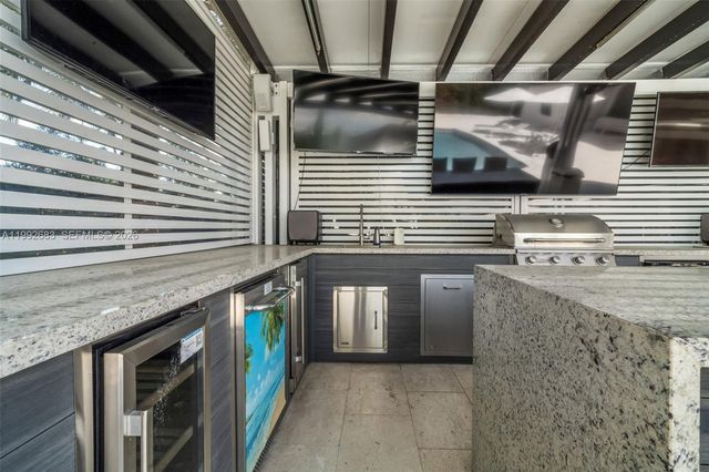 21301 SW 132nd Ct, Miami, FL 33177