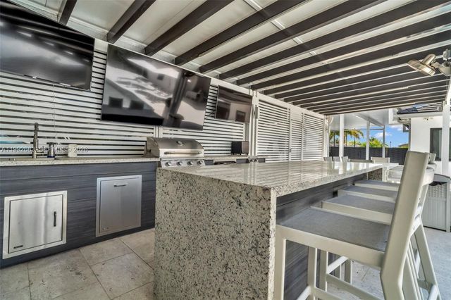 21301 SW 132nd Ct, Miami, FL 33177