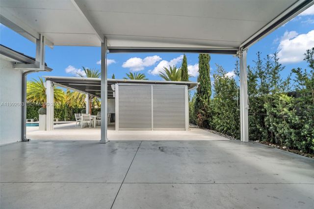 21301 SW 132nd Ct, Miami, FL 33177