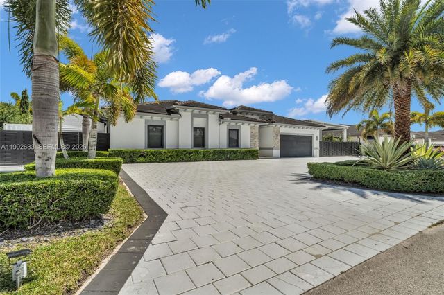 21301 SW 132nd Ct, Miami, FL 33177